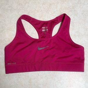 Nike pro sports bra